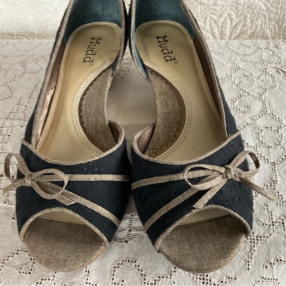 Mudd D’Orsay eyelet fabric espadrille wedge sandals - Picture 2 of 7